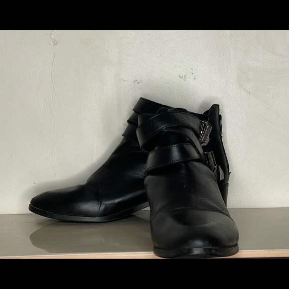 Buckle ankle boots leather- size 8 - Picture 4 of 5